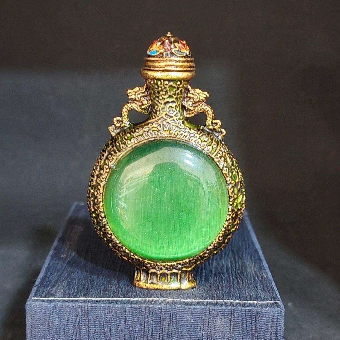 Vintage Collectible Bottles - Collezione Vintage: Portasnuff con Pietra Occhio
