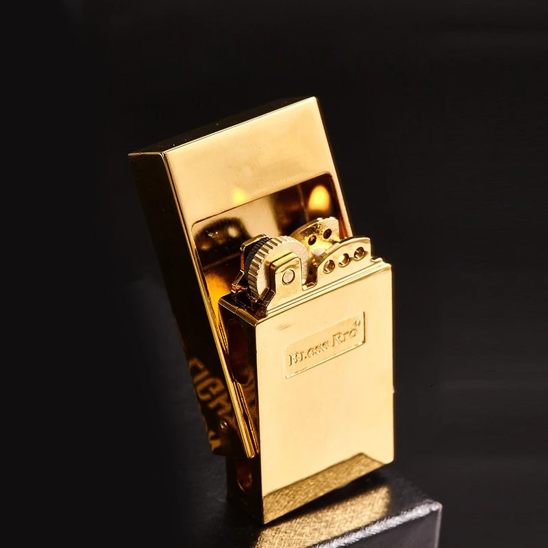 Accendino Classico Retrò con M - Vintage Collectible Accessories recensione e prezzo