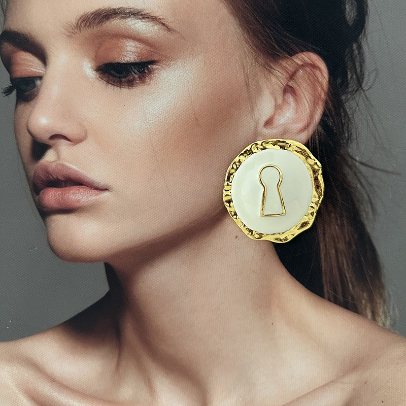 Orecchini rotondi esagerati in - Vintage Collectible Accessories recensione e prezzo