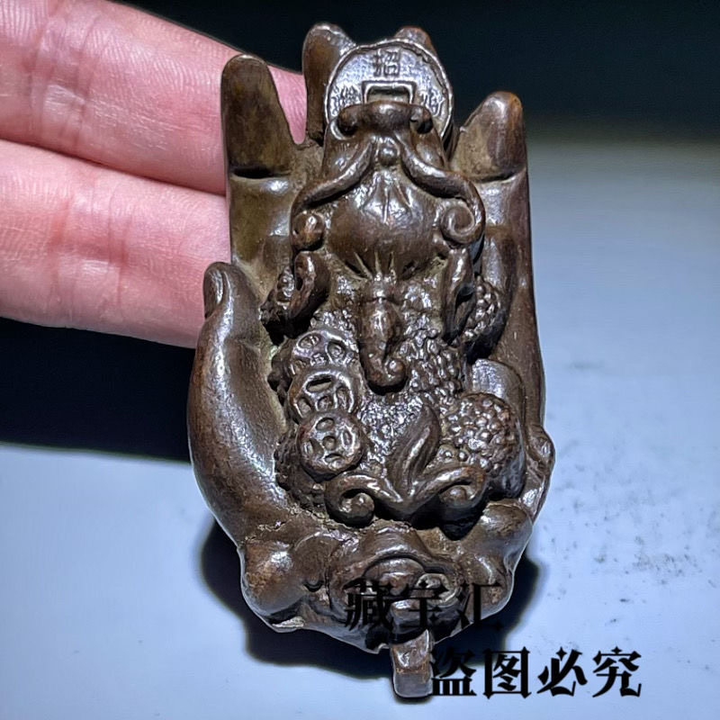 Antica Collezione: Ciondolo Po - Vintage Collectible Ornaments recensione e prezzo